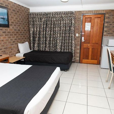 Lantern Motor Inn Mackay Eksteriør billede