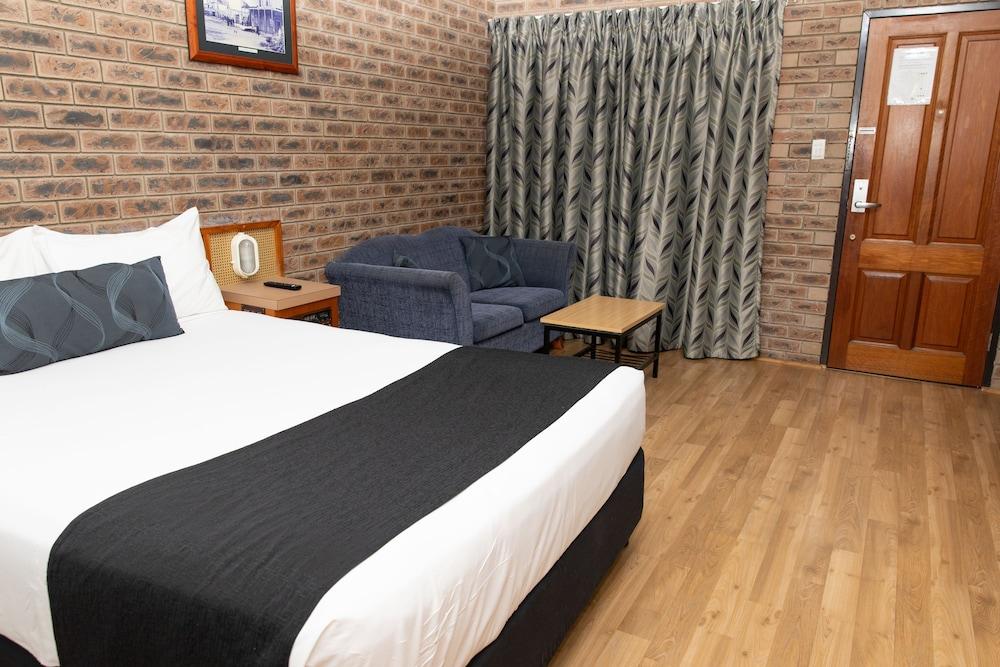 Lantern Motor Inn Mackay Eksteriør billede