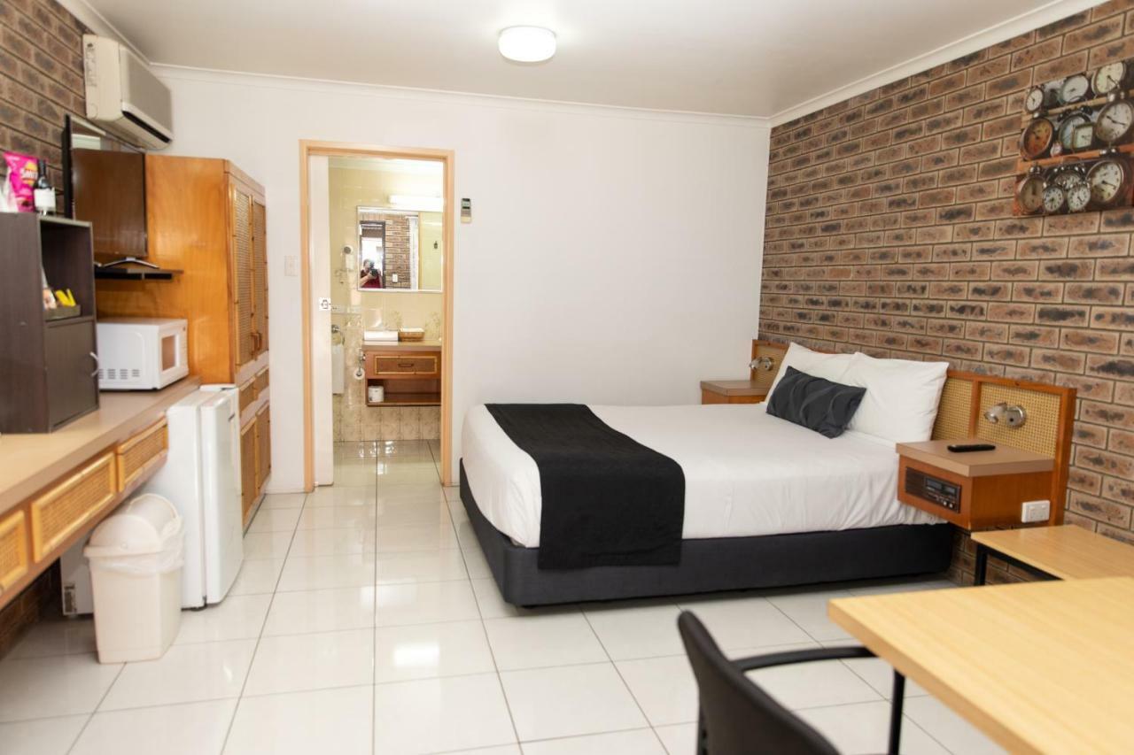 Lantern Motor Inn Mackay Eksteriør billede